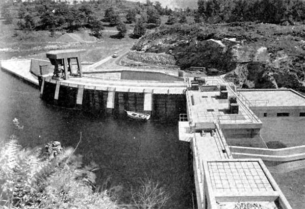 Invergarry Dam
